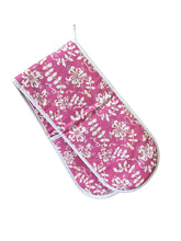 Load image into Gallery viewer, Pink & White Floral Pattern Quilted Cotton Double Oven Glove