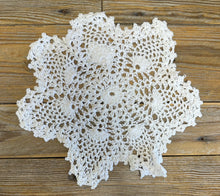 Load image into Gallery viewer, White Snowflake Crochet Doilies - Pack of 6 (10")