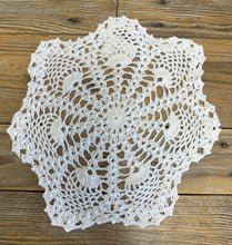 Load image into Gallery viewer, White Snowflake Crochet Doilies - Pack of 6 (10")