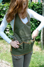 Load image into Gallery viewer, https://images.esellerpro.com/2278/I/143/802/GT49-khaki-green-lady-garden-apron-pockets-adjustable-2.JPG