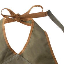 Load image into Gallery viewer, https://images.esellerpro.com/2278/I/143/802/GT49-khaki-green-lady-garden-apron-pockets-adjustable-close-up-2.jpg