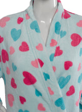 Load image into Gallery viewer, https://images.esellerpro.com/2278/I/936/38/HC05301-slenderella-heart-robe-aqua-3.JPG