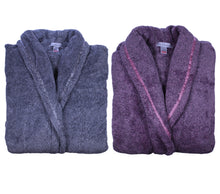 Load image into Gallery viewer, https://images.esellerpro.com/2278/I/949/15/HC08341-slenderella-fleece-robe-group-image.jpg
