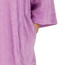 Load image into Gallery viewer, https://images.esellerpro.com/2278/I/177/211/HC3306-slenderella-ladies-womens-floral-embossed-zip-robe-lilac-close-up-2.jpg