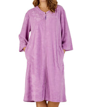Load image into Gallery viewer, https://images.esellerpro.com/2278/I/177/211/HC3306-slenderella-ladies-womens-floral-embossed-zip-robe-lilac.jpg