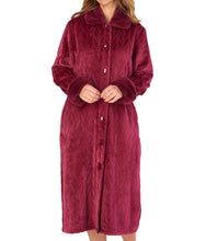 Load image into Gallery viewer, https://images.esellerpro.com/2278/I/183/994/HC4336-slenderella-ladies-faux-fur-collar-button-up-robe-housecoat-dressing-gown-raspberry.jpg