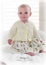 Load image into Gallery viewer, https://images.esellerpro.com/2278/I/107/132/king-cole-baby-book-2-image-4.jpg