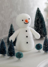 Load image into Gallery viewer, https://images.esellerpro.com/2278/I/130/153/king-cole-christmas-crochet-book-2-snowman-amigurumi.jpg