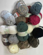 Load image into Gallery viewer, Super Chunky Yarn Mystery Box Bundle 1KG – 5KG