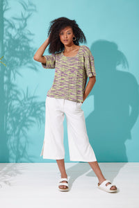 King Cole Double Knitting Pattern - Ladies V Neck or Round Neck Top (6129)