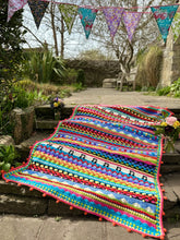 Load image into Gallery viewer, Festival Fever (CAL) Crochet-Along King Cole Big Value DK Yarn &amp; Hook Pack