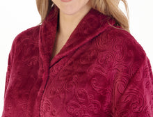Load image into Gallery viewer, Slenderella Ladies Embossed Fleece Button Up Dressing Gown (4 Colours)
