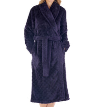 Load image into Gallery viewer, Slenderella Ladies Diamond Flannel Fleece Dressing Gown (2 Colours)