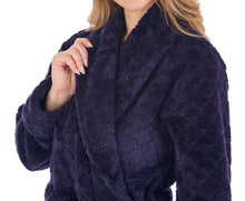 Load image into Gallery viewer, Slenderella Ladies Diamond Flannel Fleece Dressing Gown (2 Colours)