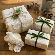 Load image into Gallery viewer, White Snowflake Crochet Doilies - Pack of 6 (10")