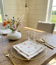 Load image into Gallery viewer, Pack of 10 Floral Cotton Napkins 14” x 14”