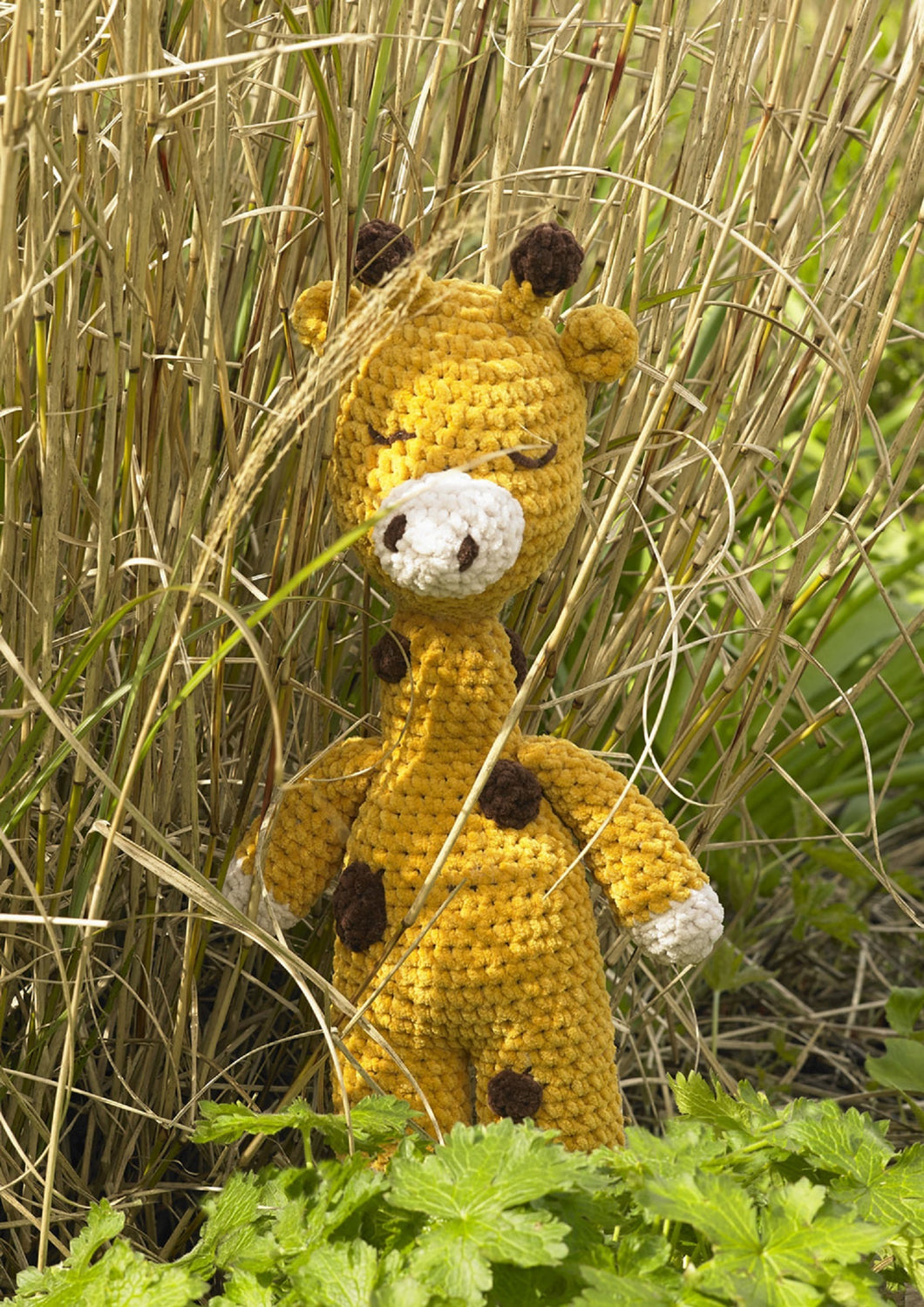 James Brett Chunky Crochet Pattern – George the Giraffe (JB930)