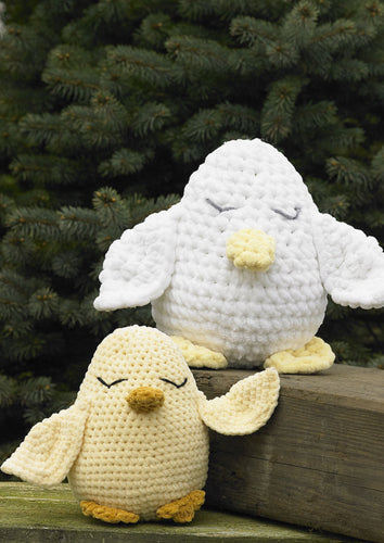James Brett Chunky Crochet Pattern – Eggburt & Chuckles the Chicks (JB931)