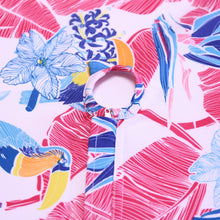 Load image into Gallery viewer, Parrot Table Runner with Zip &amp; Parasol Hole (14" x 72") Pink