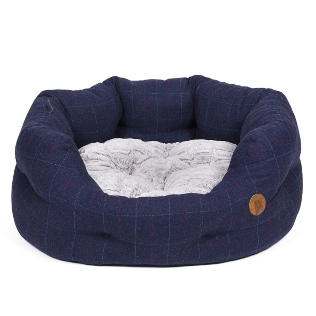 Petface Midnight Tweed Oval Bed with Faux Fur Cushion (Various Sizes)