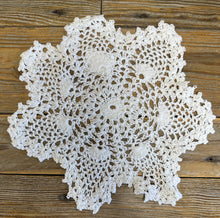 Load image into Gallery viewer, White Snowflake Crochet Doilies - Pack of 6 (10")