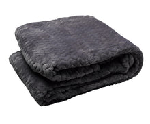 Load image into Gallery viewer, Velosso Moda Soft Chevron Fleece Blanket (5 Colours)