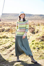 Load image into Gallery viewer, King Cole Chunky Knitting Pattern - Ladies Sweater &amp; Cardigan (5906)