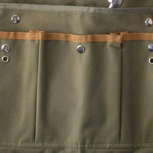 https://images.esellerpro.com/2278/I/143/802/GT49-khaki-green-lady-garden-apron-pockets-adjustable-close-up-1.jpg