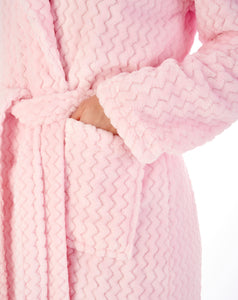 https://images.esellerpro.com/2278/I/223/311/HC02318-slenderella-ladies-zig-zag-wrap-robe-pink-3.jpg
