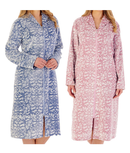 https://images.esellerpro.com/2278/I/223/673/HC02332-slenderella-ladies-damask-fleece-zip-dressing-gown-group-image.jpg