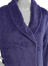 Load image into Gallery viewer, https://images.esellerpro.com/2278/I/935/18/HC05307-slenderella-ladies-shaved-wave-robe-indigo-close-up-1.jpg