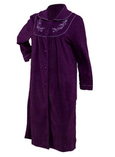 Load image into Gallery viewer, https://images.esellerpro.com/2278/I/164/991/HC2326-slenderella-ladies-boucle-fleece-button-dressing-gown-plum.jpg