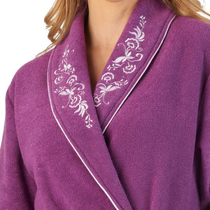 https://images.esellerpro.com/2278/I/165/181/HC2328-slenderella-boucle-fleece-wrap-dressing-gown-plum-close-up-1.jpg