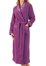 Load image into Gallery viewer, https://images.esellerpro.com/2278/I/165/181/HC2328-slenderella-boucle-fleece-wrap-dressing-gown-plum.jpg