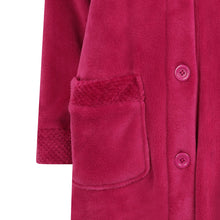 Load image into Gallery viewer, https://images.esellerpro.com/2278/I/182/469/HC4301-slenderella-ladies-button-up-robe-dressing-gown-house-coat-raspberry-close-up-2.jpg