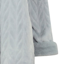 Load image into Gallery viewer, https://images.esellerpro.com/2278/I/183/994/HC4336-slenderella-ladies-faux-fur-collar-button-up-robe-housecoat-dressing-gown-grey-close-up-2.jpg