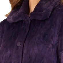 Load image into Gallery viewer, https://images.esellerpro.com/2278/I/183/994/HC4336-slenderella-ladies-faux-fur-collar-button-up-robe-housecoat-dressing-gown-purple-close-up-1.jpg