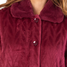Load image into Gallery viewer, https://images.esellerpro.com/2278/I/183/994/HC4336-slenderella-ladies-faux-fur-collar-button-up-robe-housecoat-dressing-gown-raspberry-close-up-1.jpg