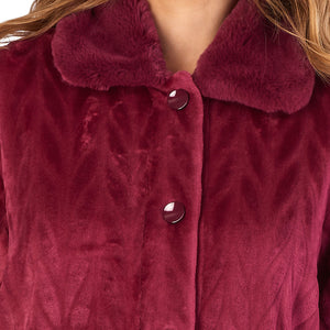 https://images.esellerpro.com/2278/I/183/994/HC4336-slenderella-ladies-faux-fur-collar-button-up-robe-housecoat-dressing-gown-raspberry-close-up-1.jpg