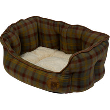 Load image into Gallery viewer, https://images.esellerpro.com/2278/I/965/11/country-check-petface-checked-bed-oval-side.jpg