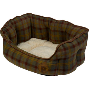 https://images.esellerpro.com/2278/I/965/11/country-check-petface-checked-bed-oval-side.jpg