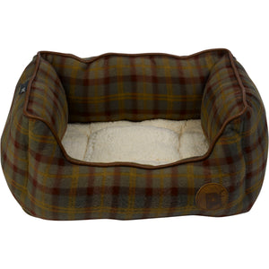 https://images.esellerpro.com/2278/I/965/11/country-check-petface-checked-bed-square-front.jpg