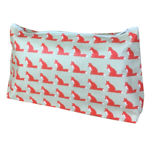 http://images.esellerpro.com/2278/I/191/143/fox-medium-zipped-bag-pouch.jpg