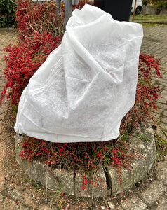 https://images.esellerpro.com/2278/I/215/935/frost-shield-plant-protection-bag-2.JPG