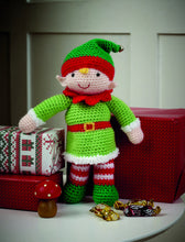 Load image into Gallery viewer, https://images.esellerpro.com/2278/I/119/105/king-cole-christmas-crochet-book-1-image-4.jpg