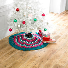 Load image into Gallery viewer, https://images.esellerpro.com/2278/I/130/153/king-cole-christmas-crochet-book-2-christmas-tree-skirt.jpg