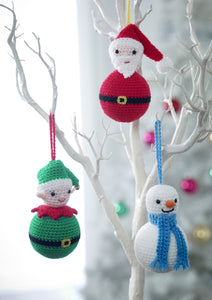 https://images.esellerpro.com/2278/I/159/923/king-cole-christmas-crochet-book-4-four-3.jpg